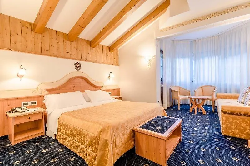 Pineta Pastry Hotel Rocca Pietore 4*,