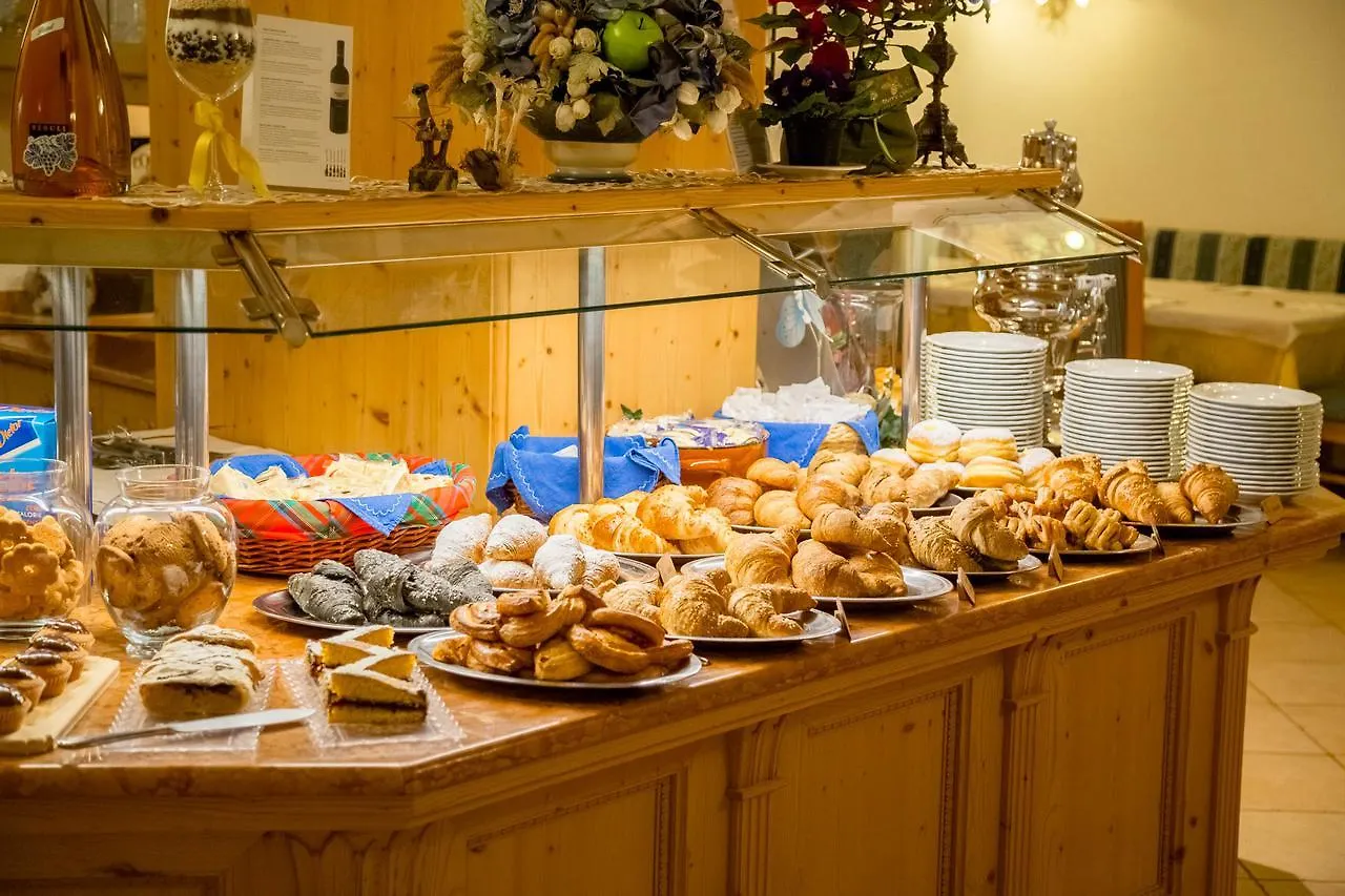 Pineta Pastry Hotel Rocca Pietore