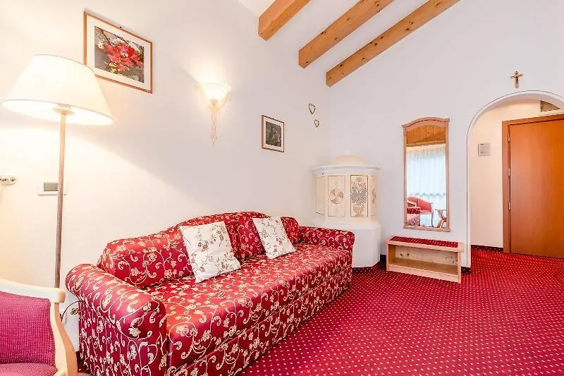 Pineta Pastry Hotel Rocca Pietore 4*,